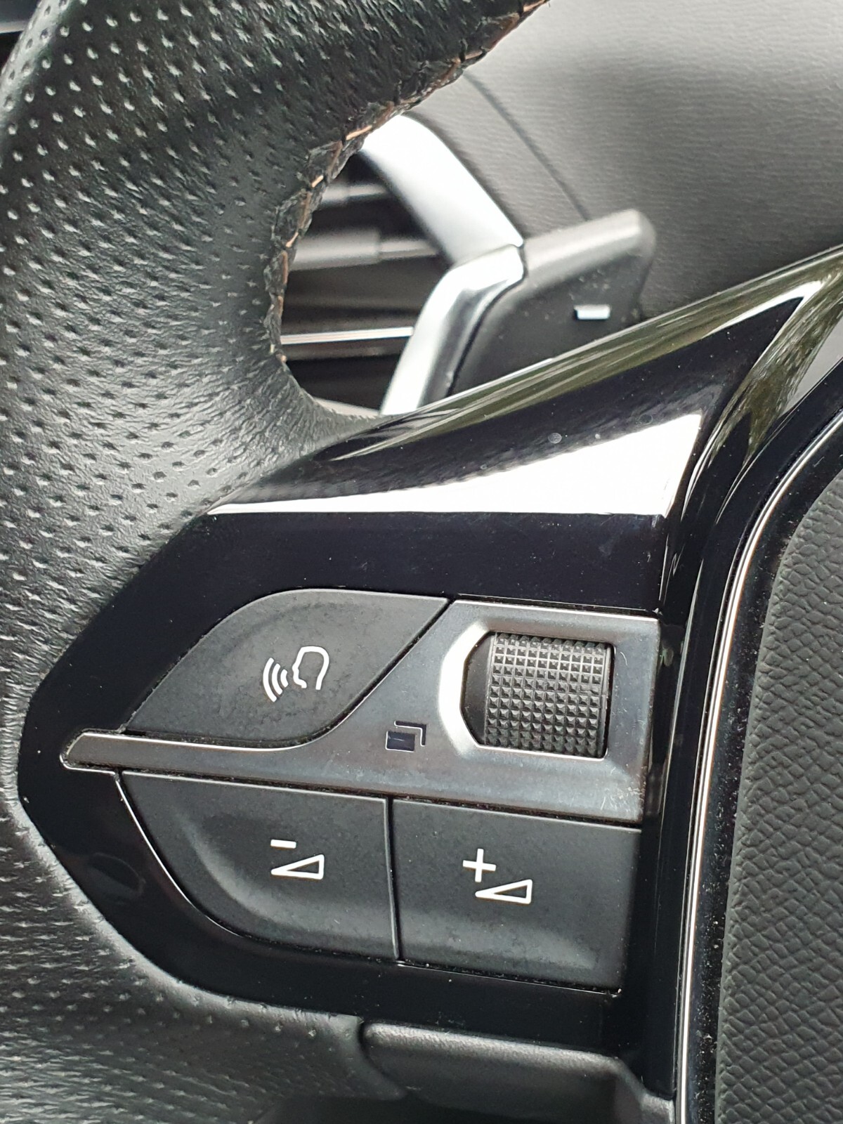 Used Peugeot 3008 2022 for sale - 76541222: Photo 32