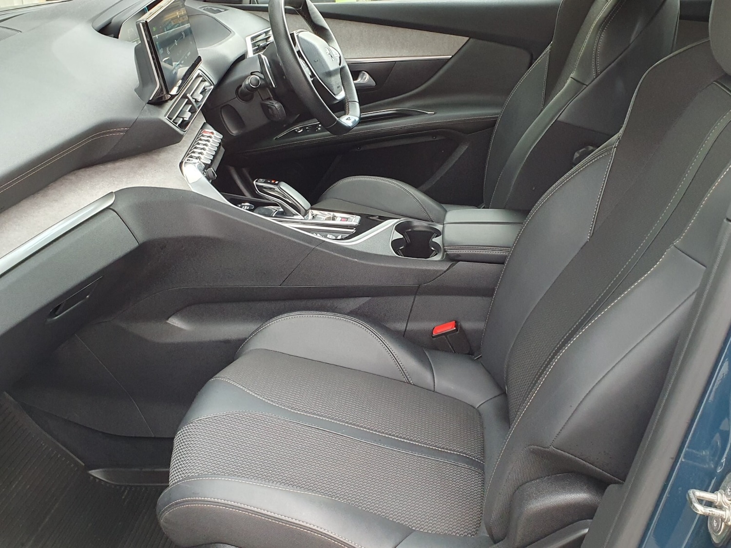 Used Peugeot 3008 2022 for sale - 76541222: Photo 8