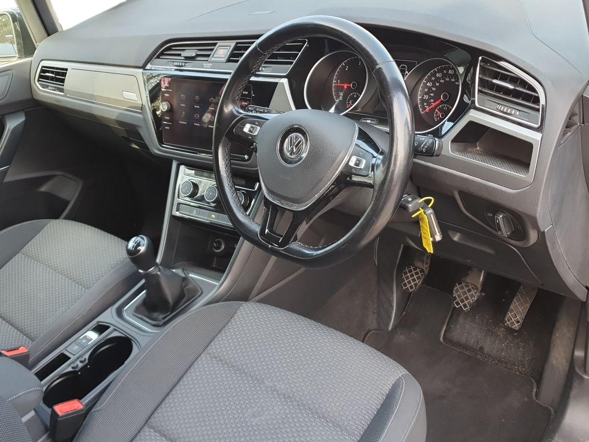 Used Volkswagen Touran 2017 for sale - 76609542: Photo 10