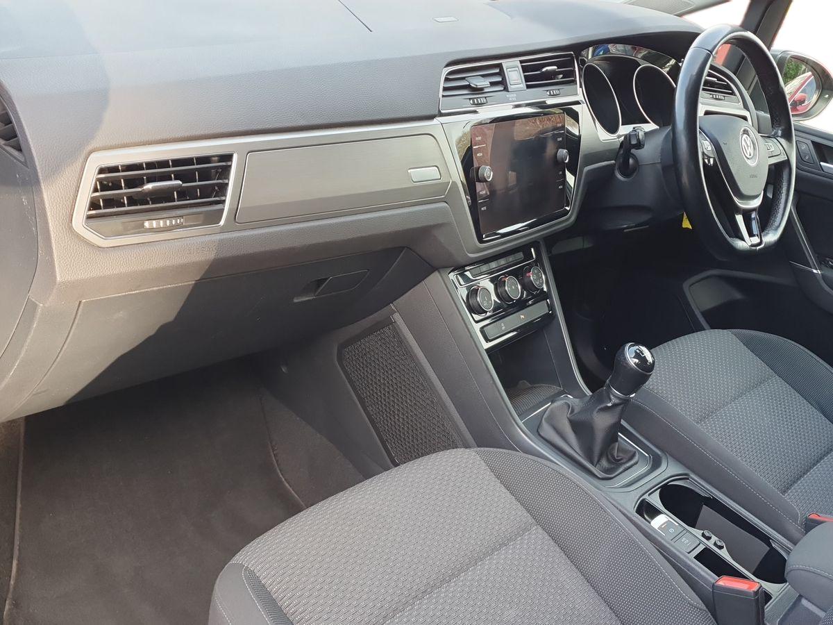 Used Volkswagen Touran 2017 for sale - 76609542: Photo 15