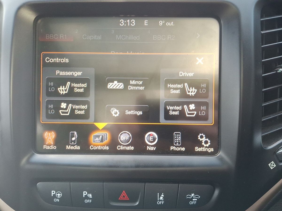 Used Jeep Cherokee 2015 for sale - 77855760: Photo 19