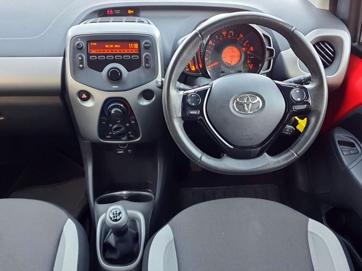 Used Toyota AYGO 2015 for sale - 76609595: Photo 12