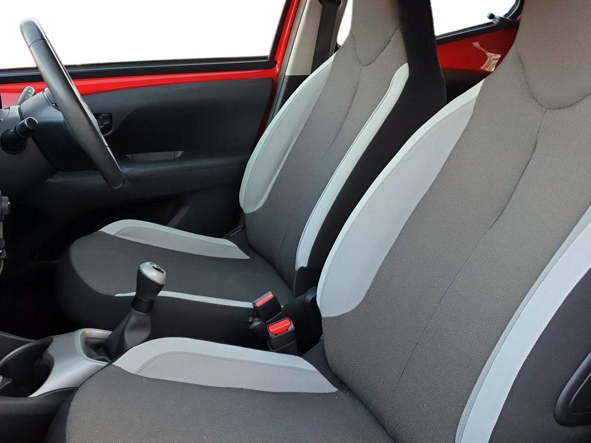 Used Toyota AYGO 2015 for sale - 76609595: Photo 16