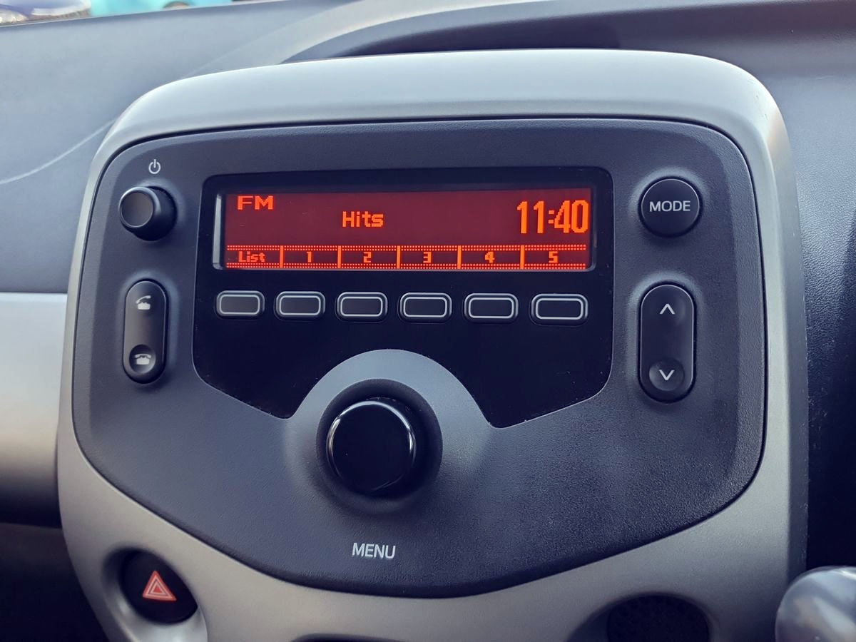 Used Toyota AYGO 2015 for sale - 76609595: Photo 19