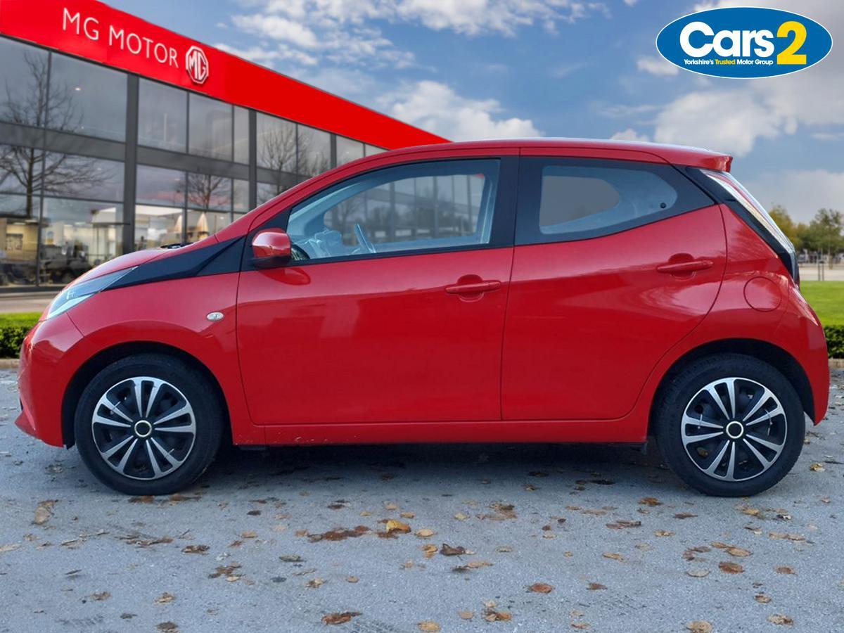 Used Toyota AYGO 2015 for sale - 76609595: Photo 6