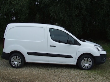 Used Citroen Berlingo 2014 for sale - 76037146: Photo
