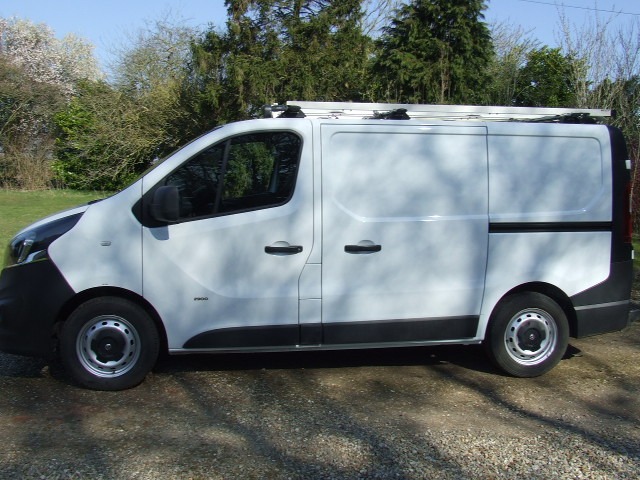 Used Vauxhall Vivaro 2017 for sale - 74072558: Photo 4