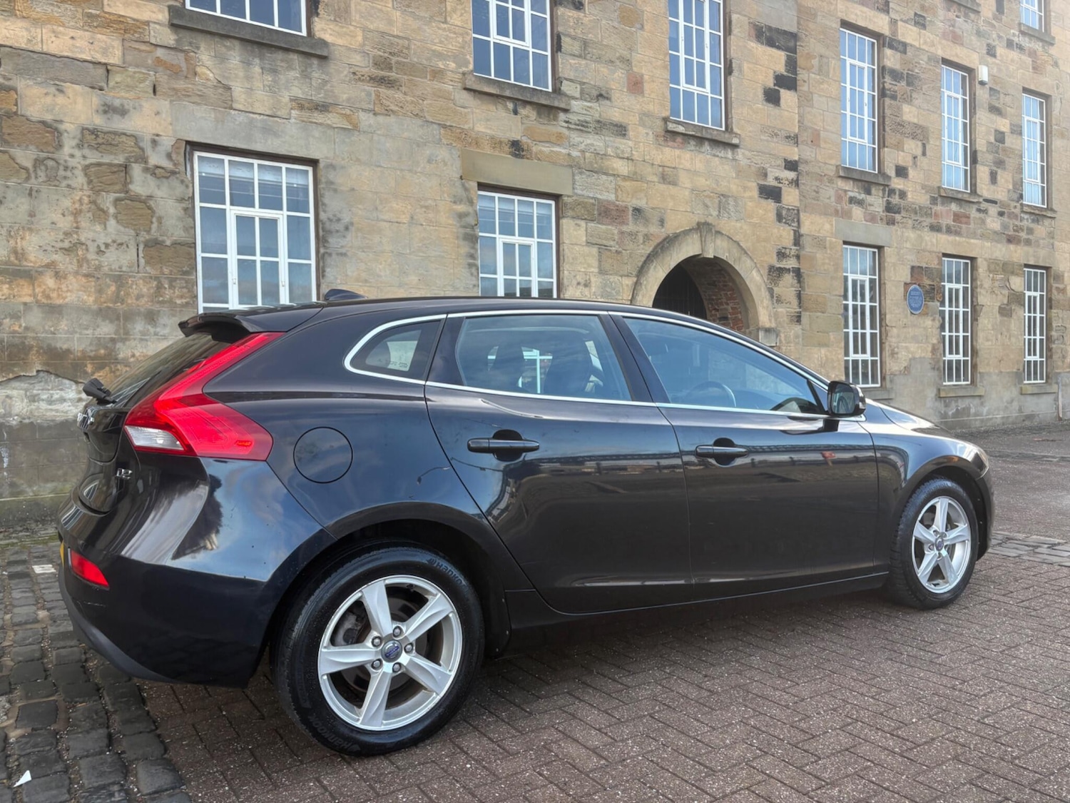 Used Volvo V40 2014 for sale - 77618473: Photo 18