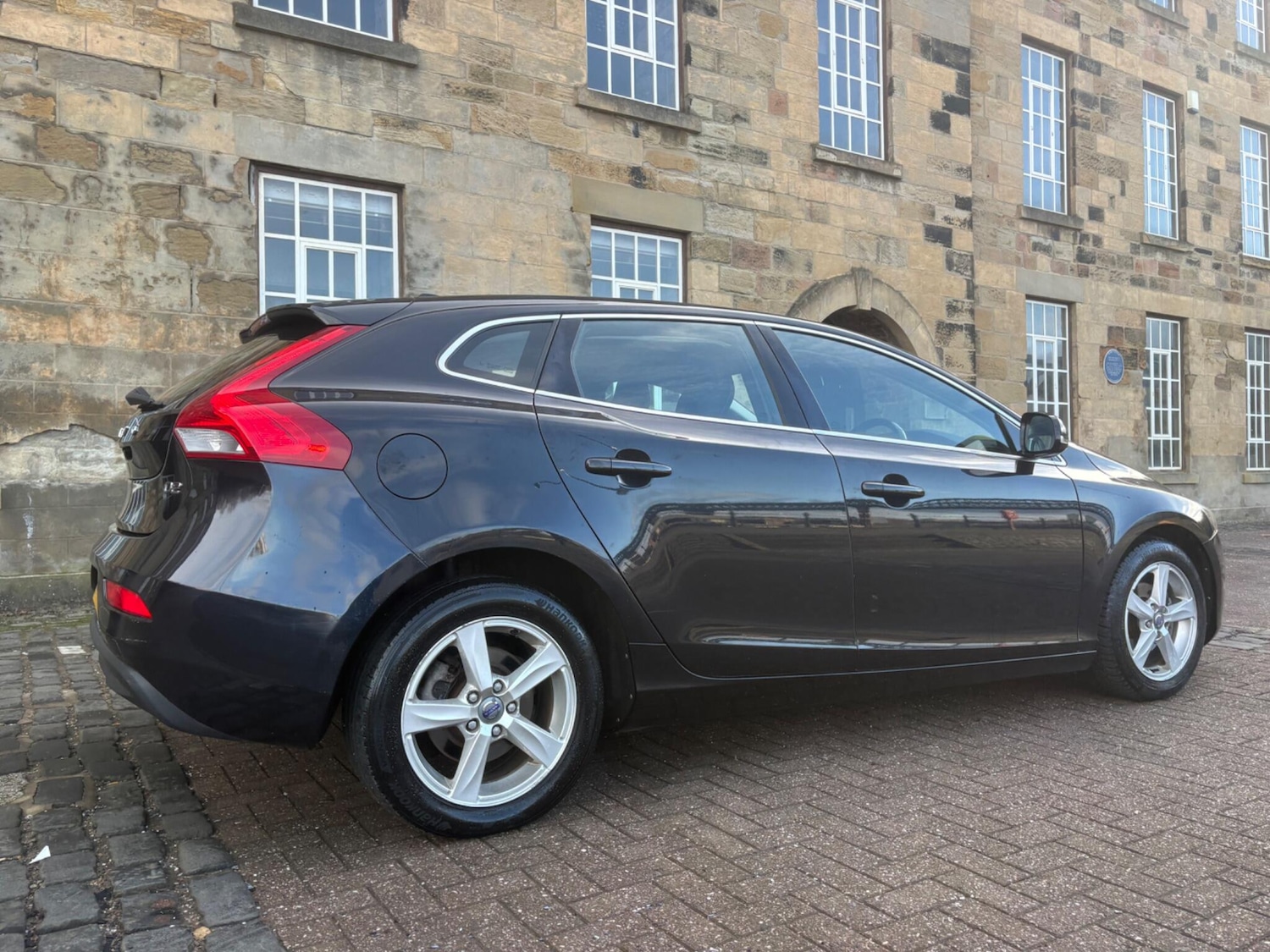 Used Volvo V40 2014 for sale - 77618473: Photo 19
