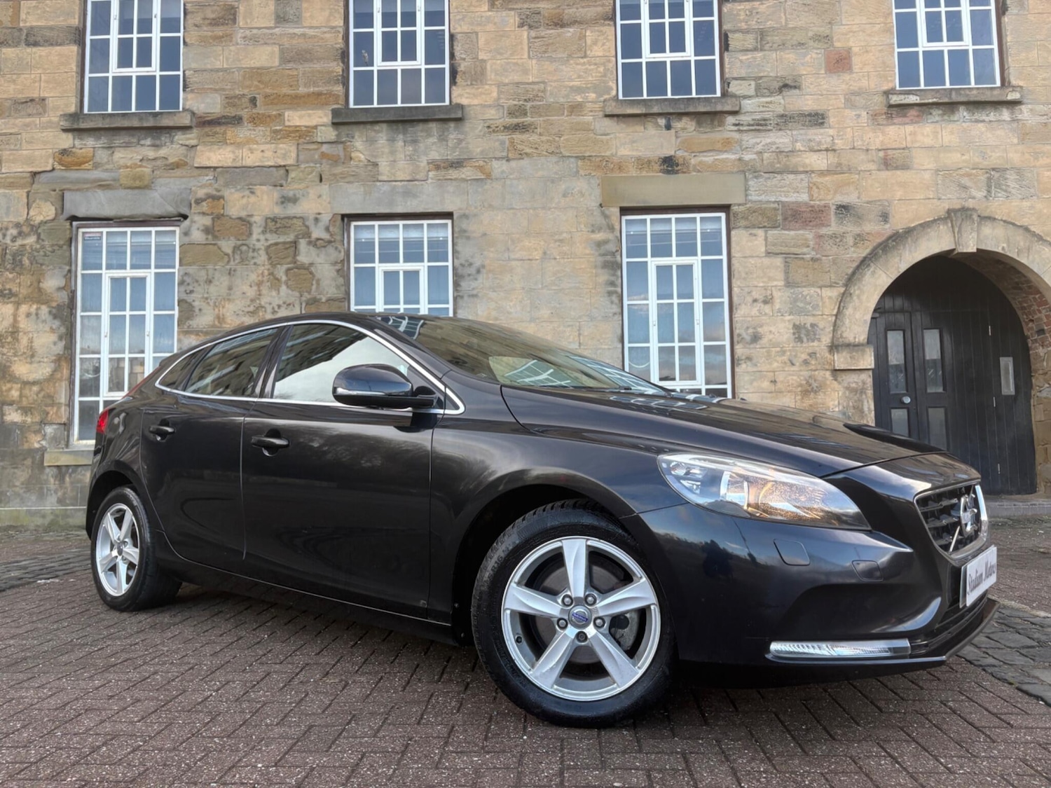 Used Volvo V40 2014 for sale - 77618473: Photo 3