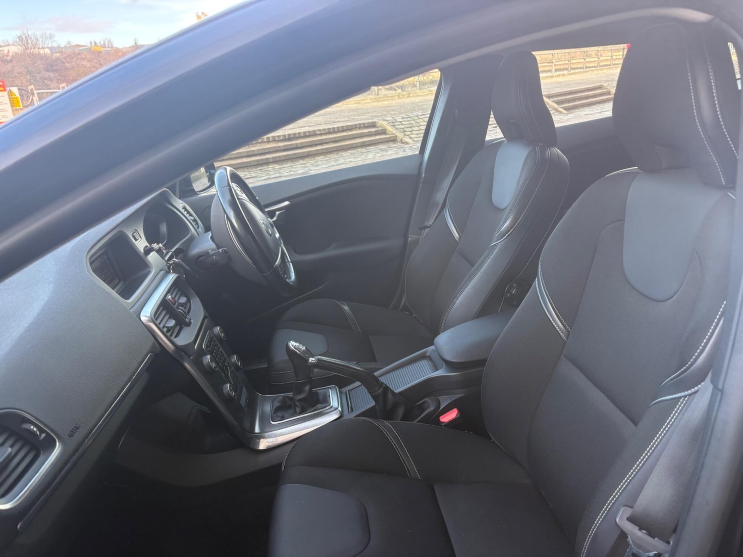 Used Volvo V40 2014 for sale - 77618473: Photo 31