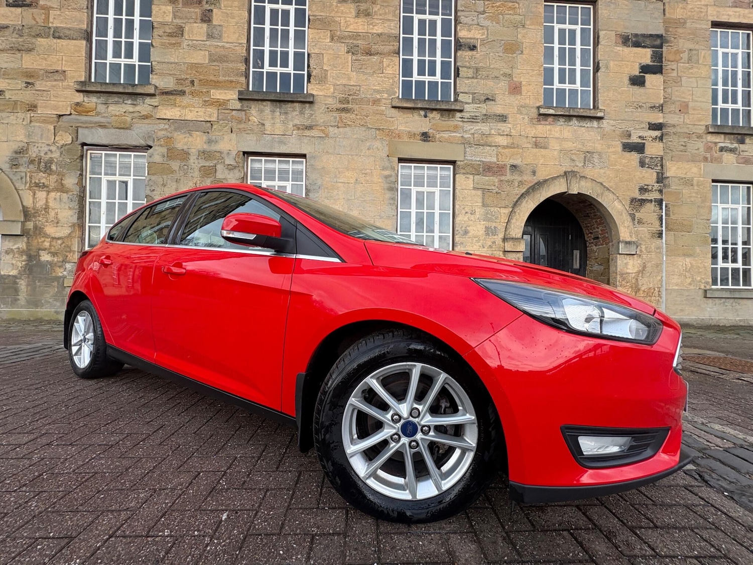 Used Ford Focus 2017 for sale - 77685858: Photo 4