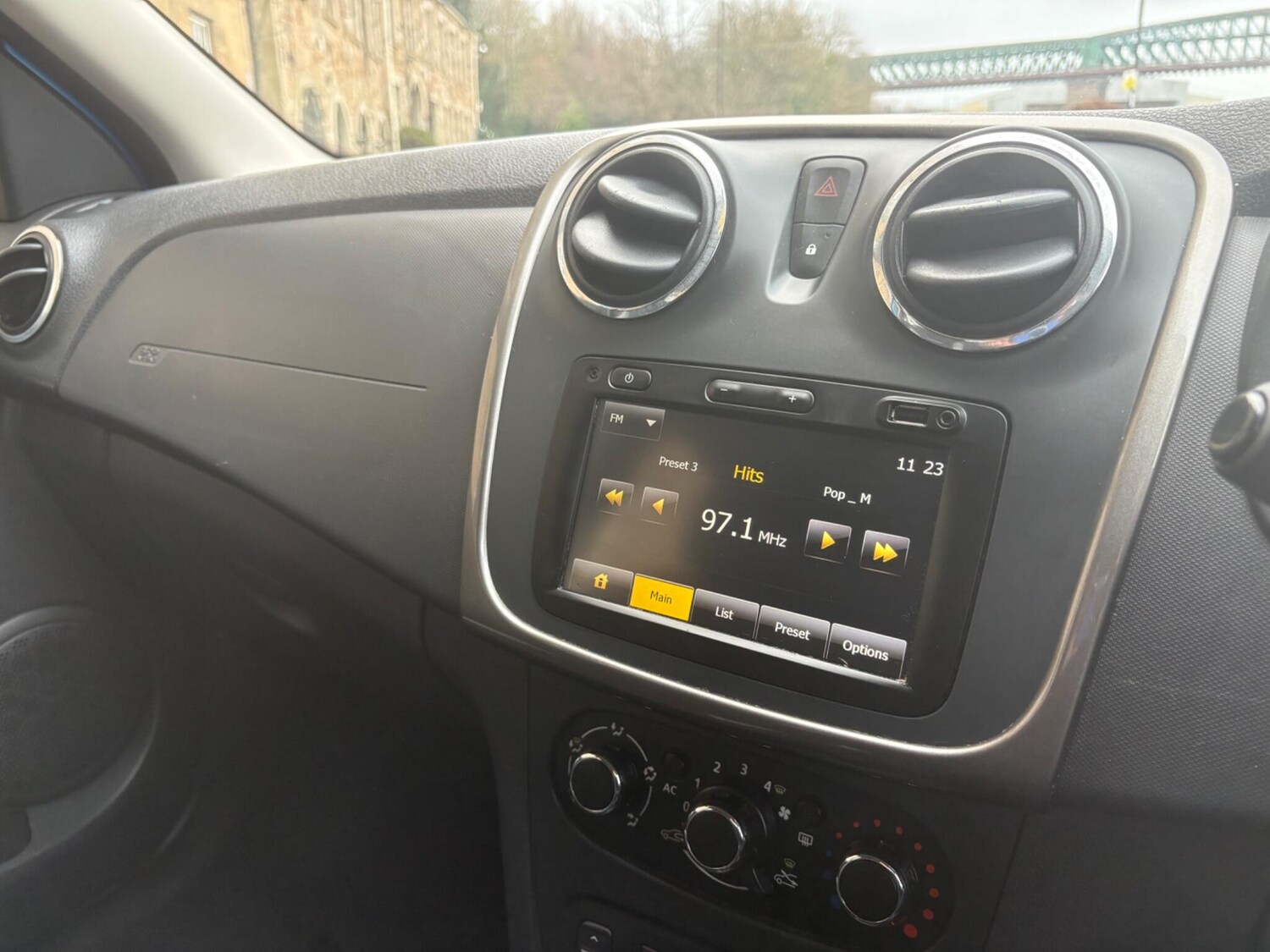 Used Dacia Sandero Stepway 2014 for sale - 77480312: Photo 23