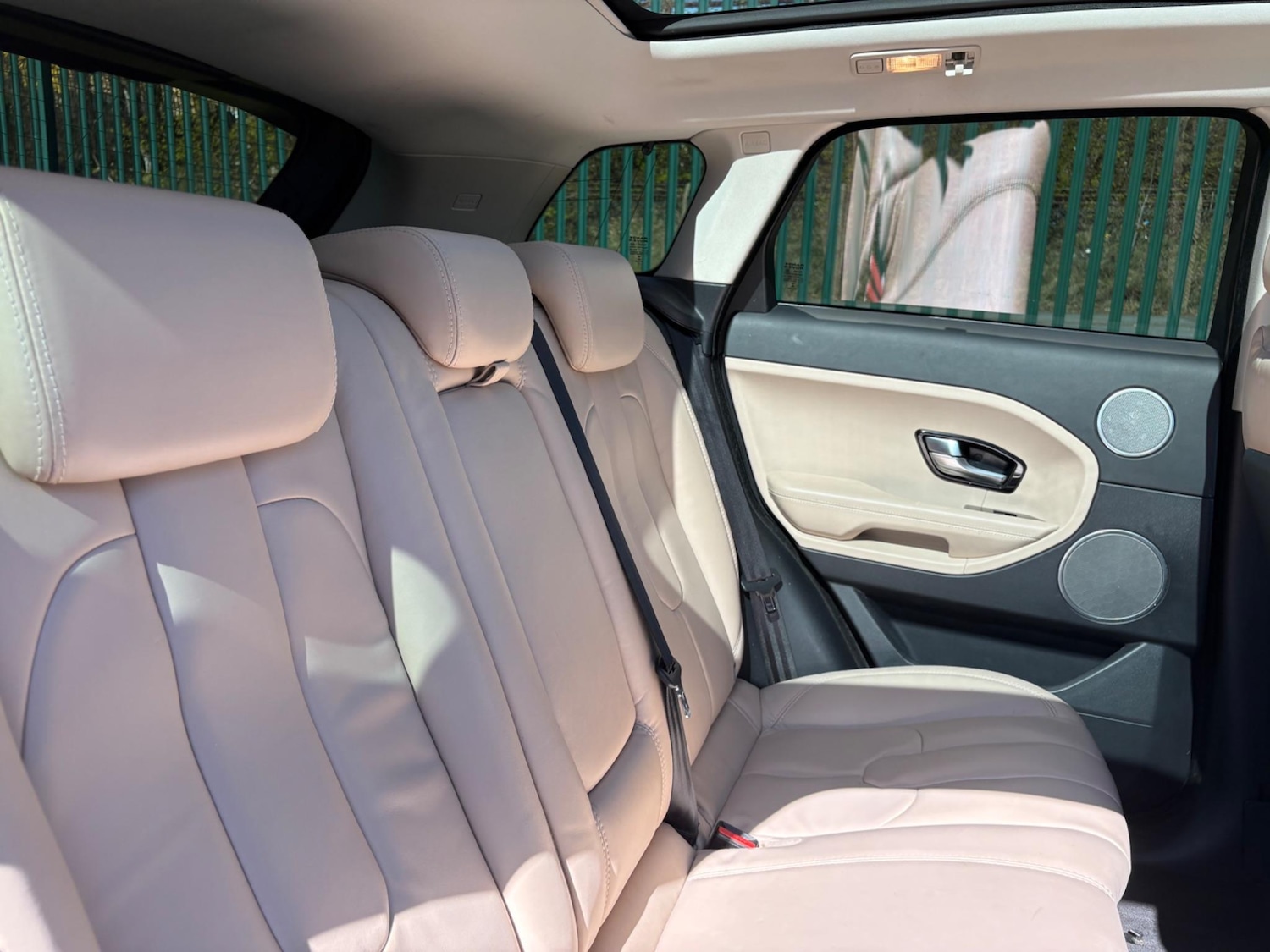 Used Land Rover Range Rover Evoque 2016 for sale - 77324773: Photo 33