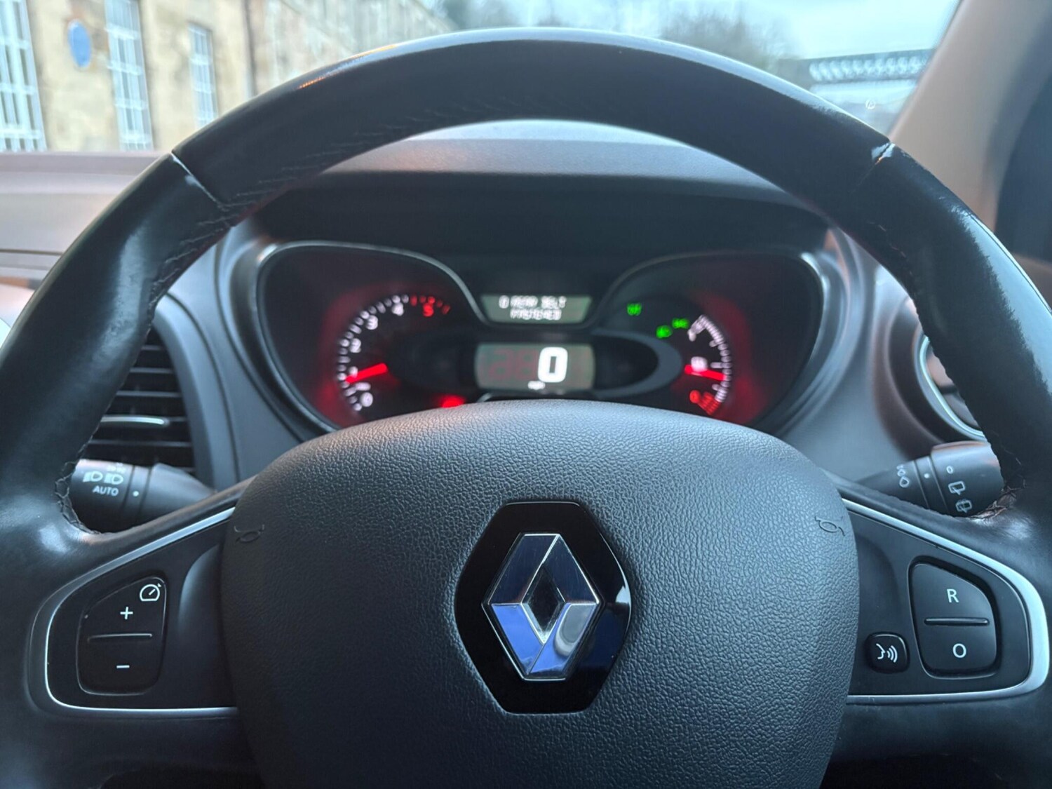 Used Renault Captur 2018 for sale - 77360668: Photo 24