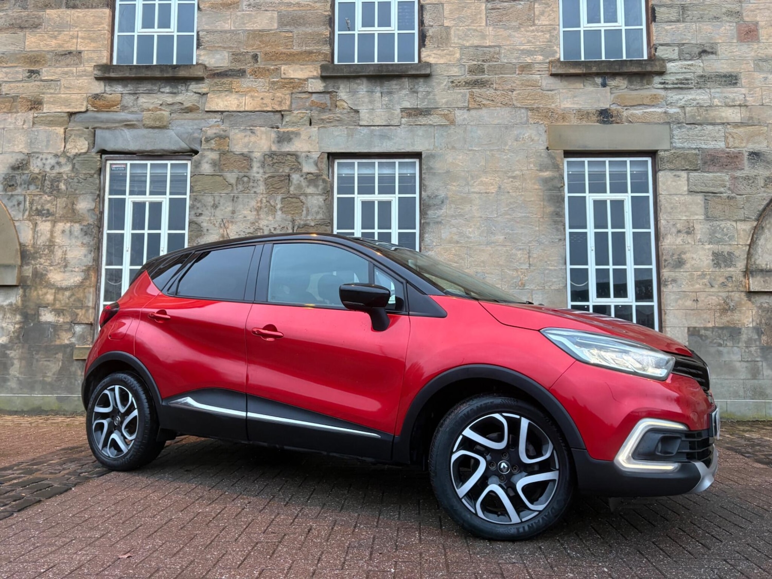 Used Renault Captur 2018 for sale - 77360668: Photo 3