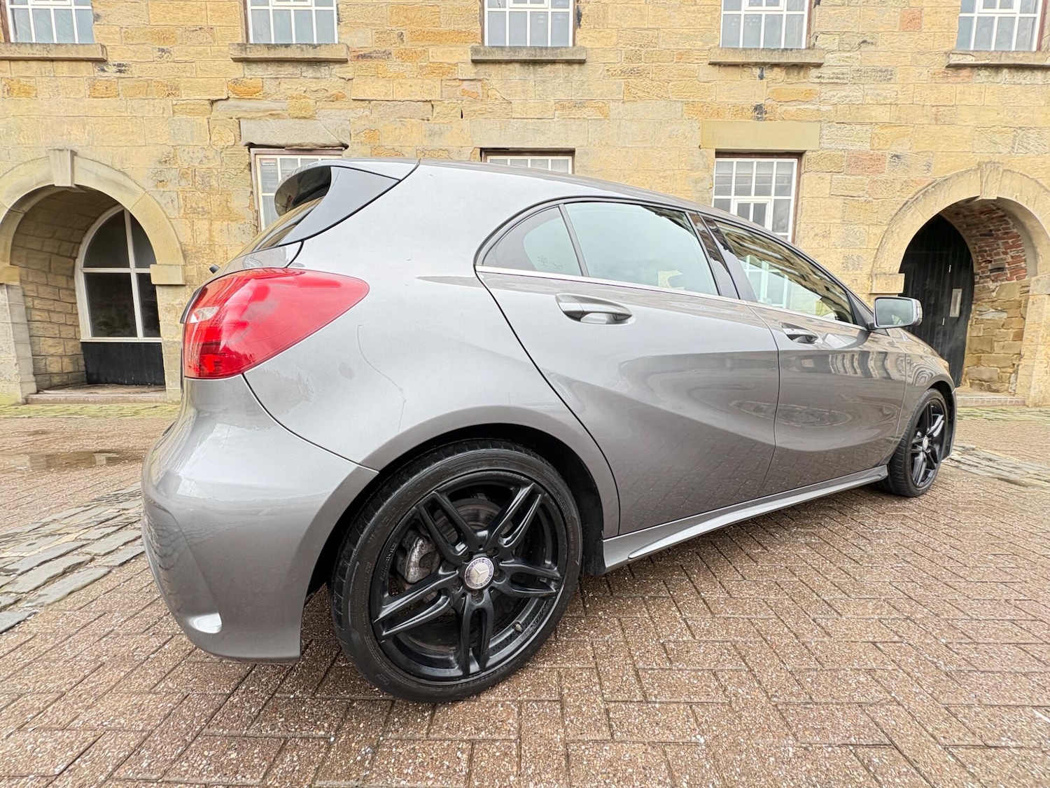 Used Mercedes-Benz A-Class 2017 for sale - 77685856: Photo 18