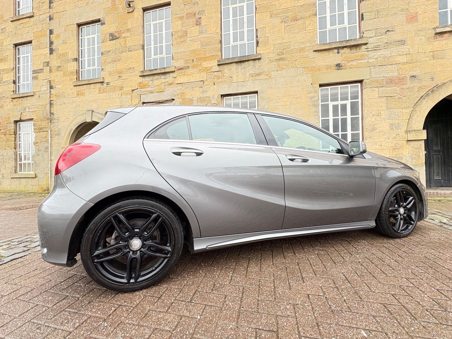 Used Mercedes-Benz A-Class 2017 for sale - 77685856: Photo 21