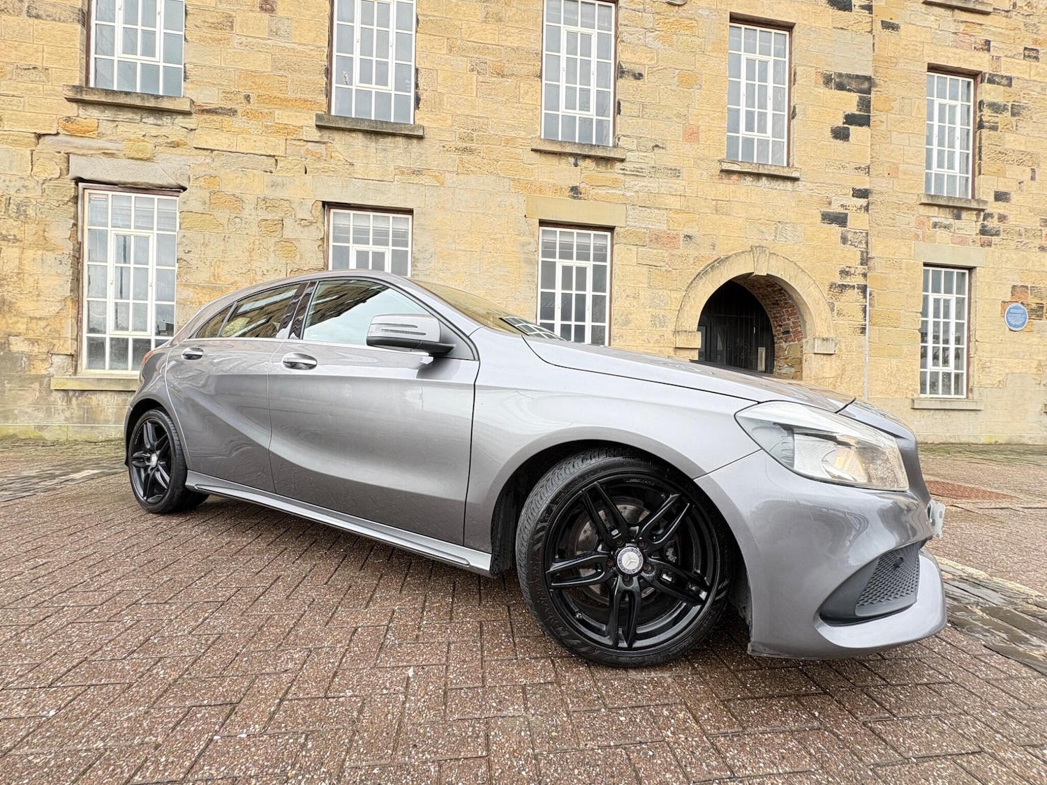 Used Mercedes-Benz A-Class 2017 for sale - 77685856: Photo 9