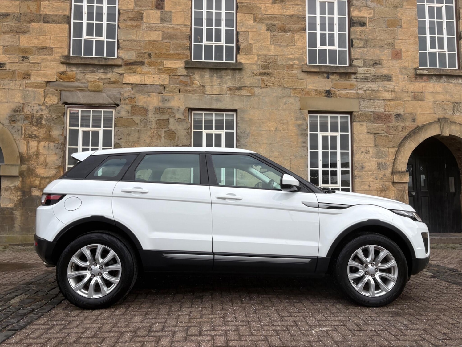 Used Land Rover Range Rover Evoque 2017 for sale - 77600520: Photo 11