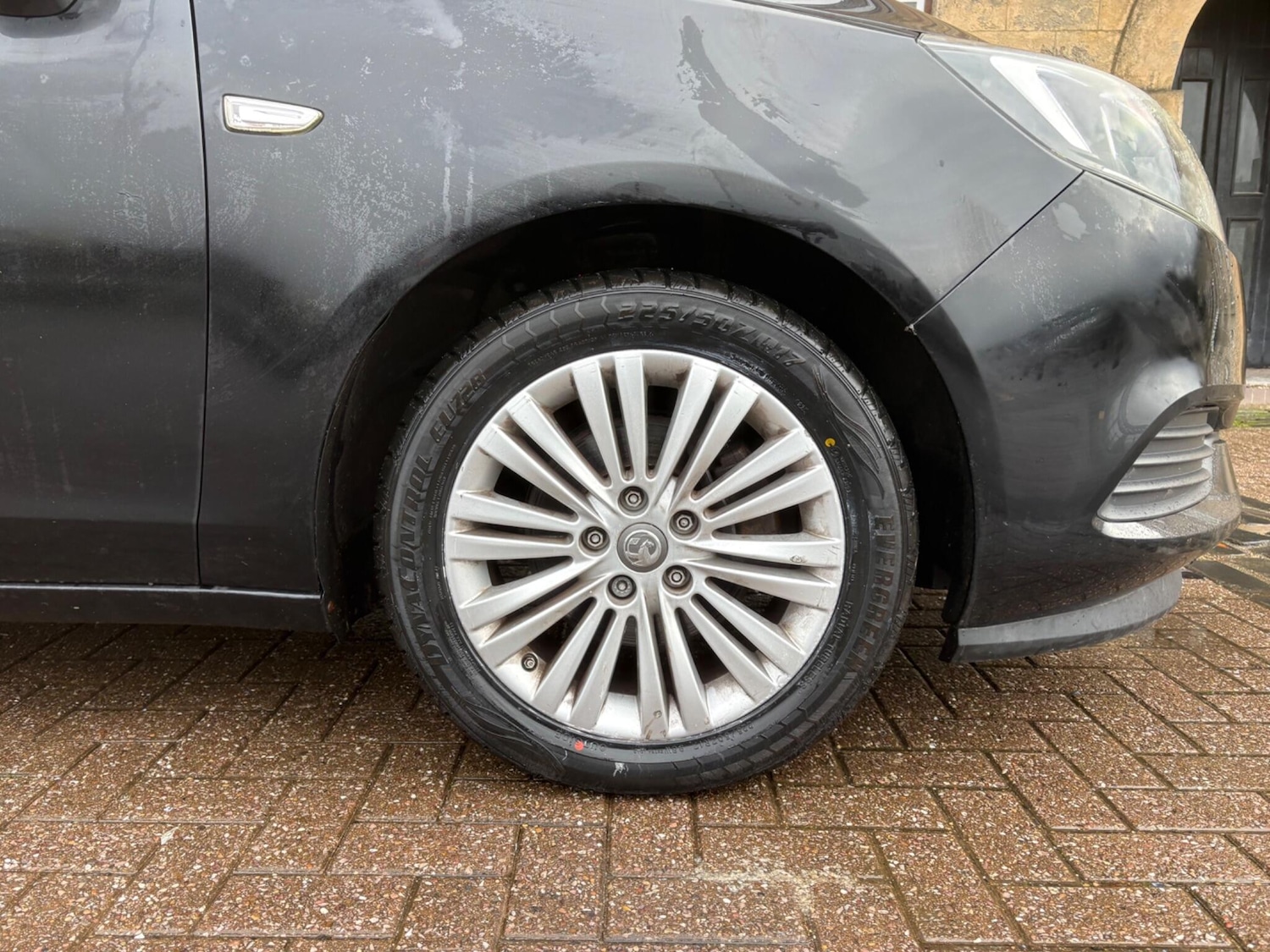 Used Vauxhall Zafira 2017 for sale - 77365616: Photo 23