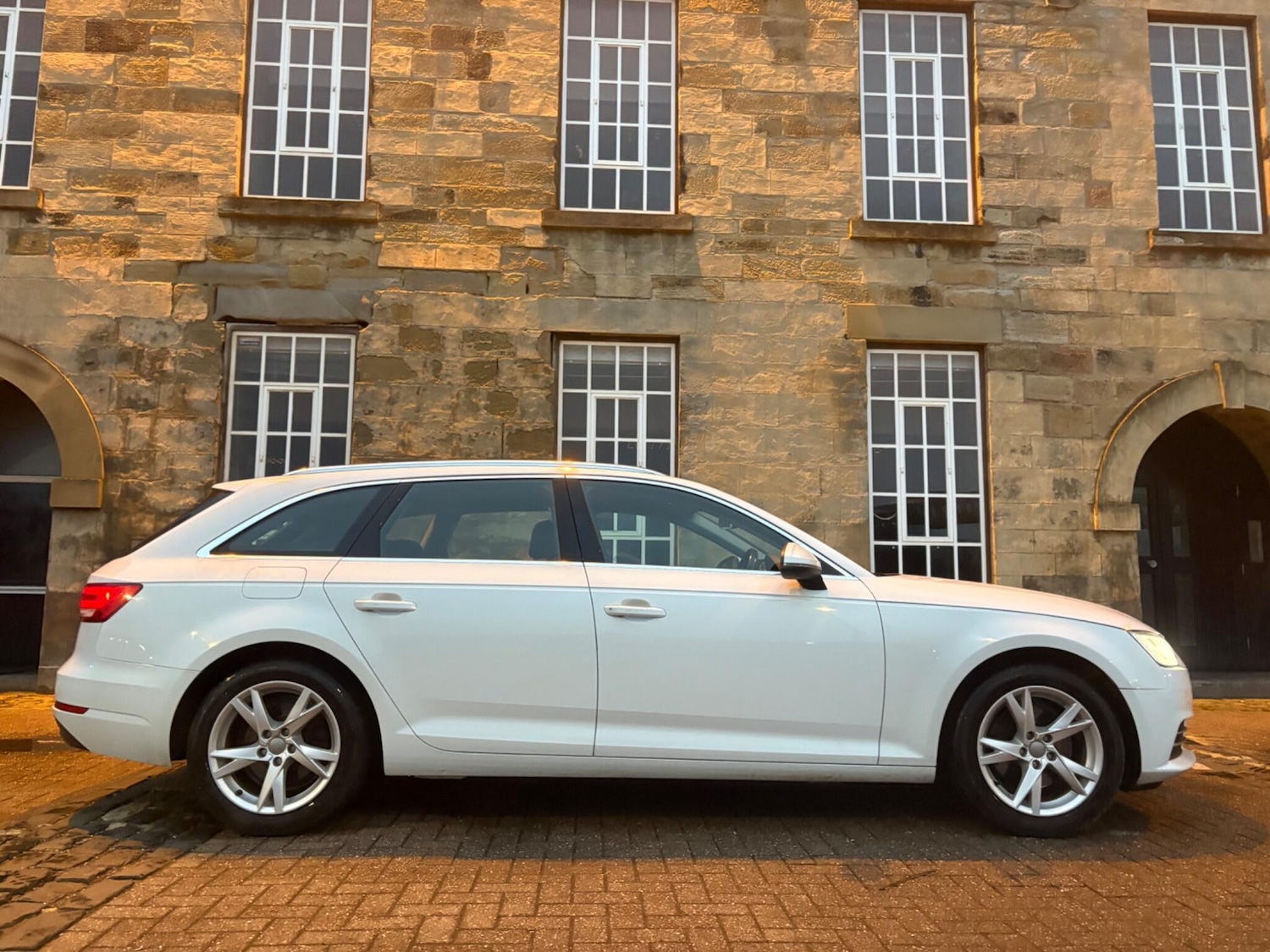 Used Audi A4 2017 for sale - 77293546: Photo 11