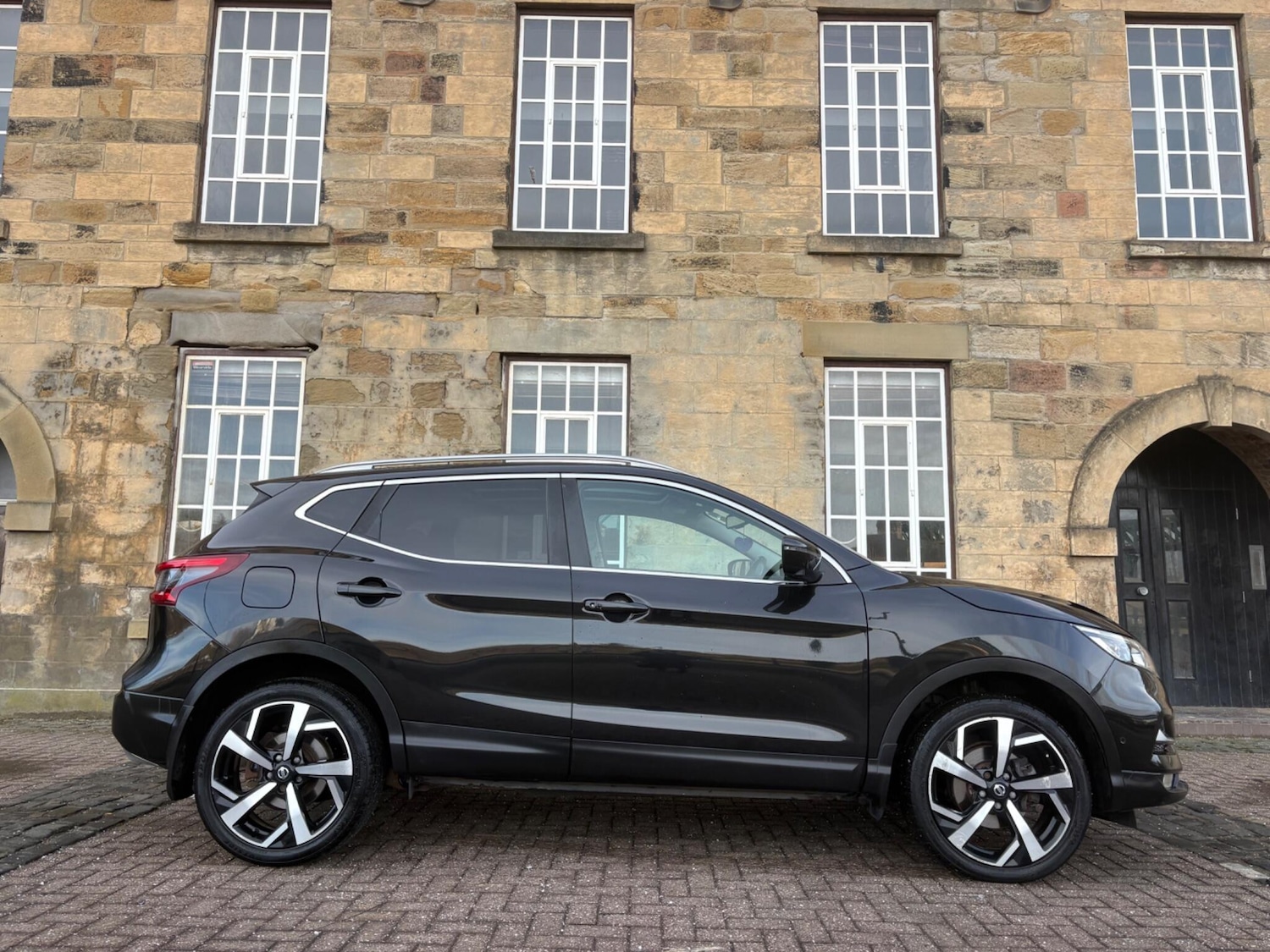 Used Nissan Qashqai 2017 for sale - 77600503: Photo 10
