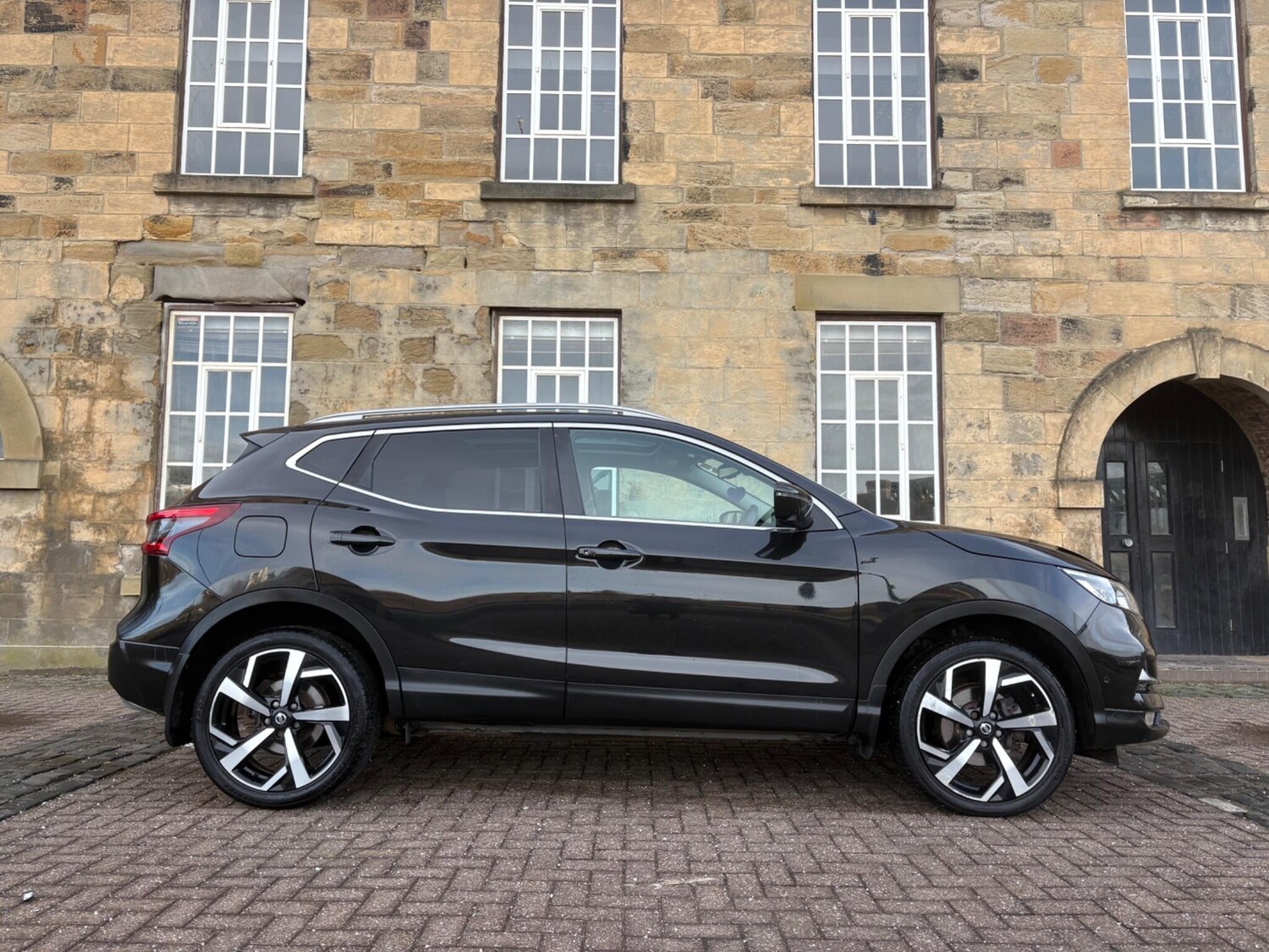 Used Nissan Qashqai 2017 for sale - 77600503: Photo 11