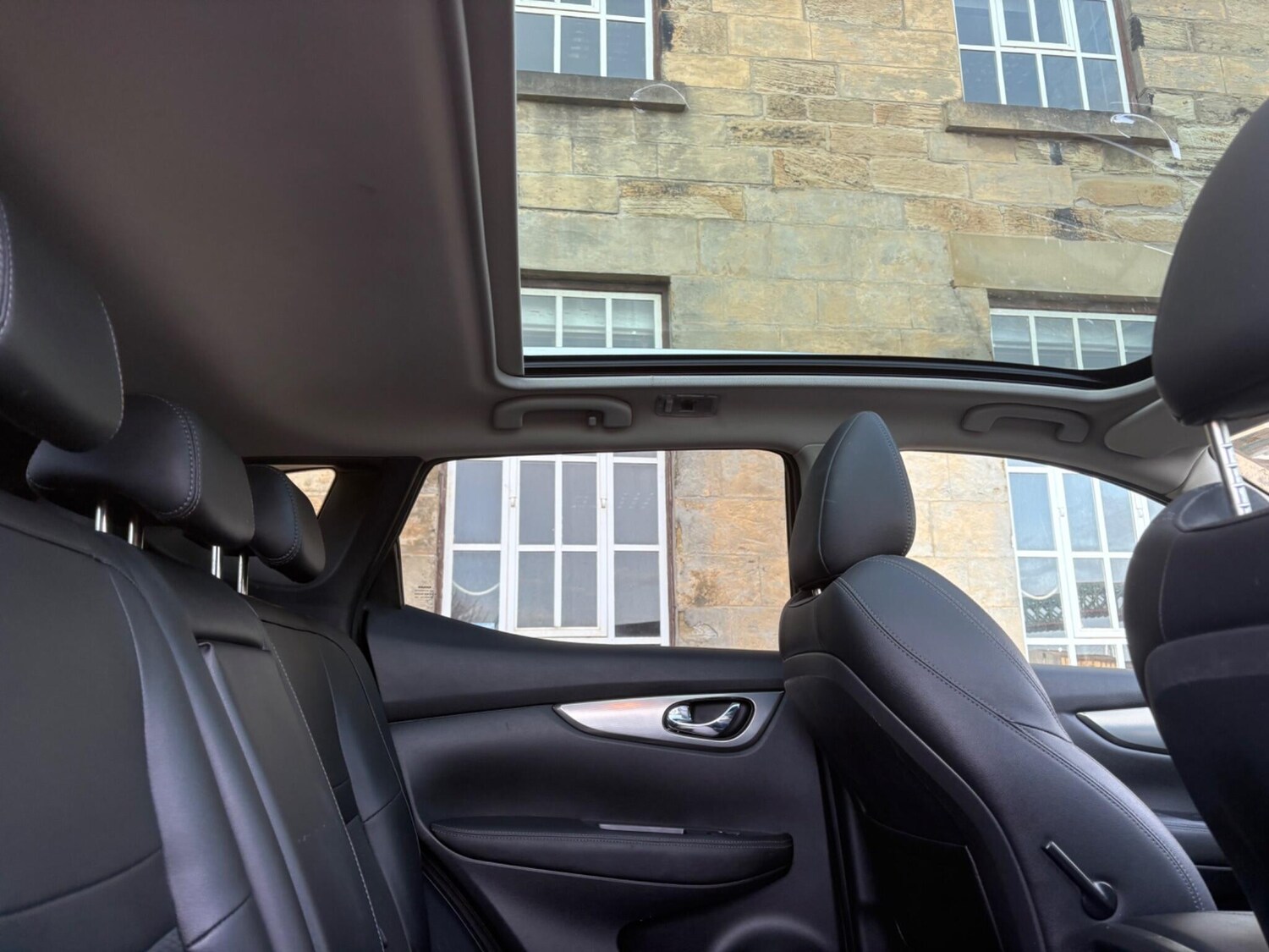 Used Nissan Qashqai 2017 for sale - 77600503: Photo 36