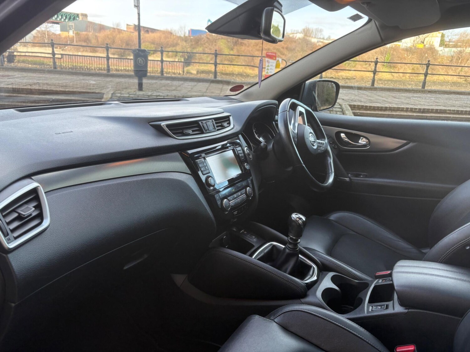 Used Nissan Qashqai 2017 for sale - 77600503: Photo 40