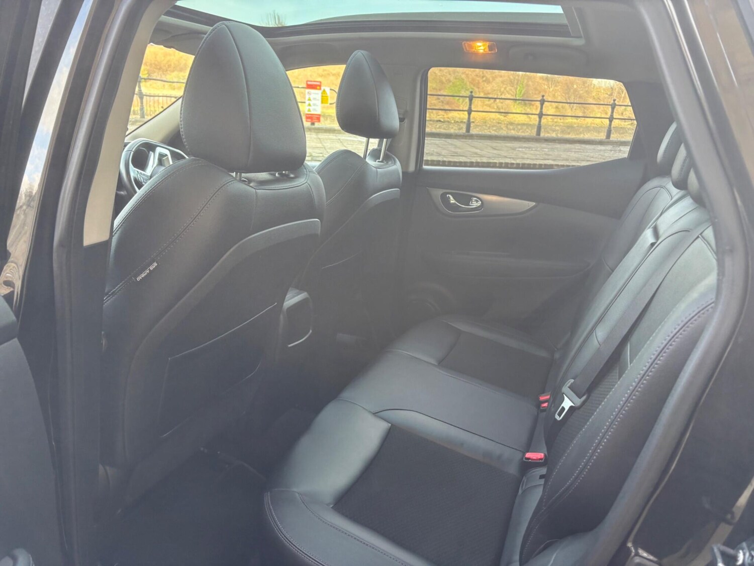 Used Nissan Qashqai 2017 for sale - 77600503: Photo 42