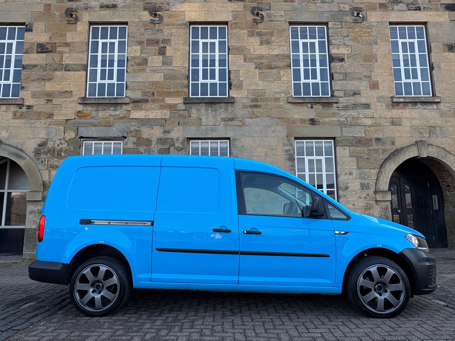 Used Volkswagen Caddy Maxi 2016 for sale - 77983047: Photo 14