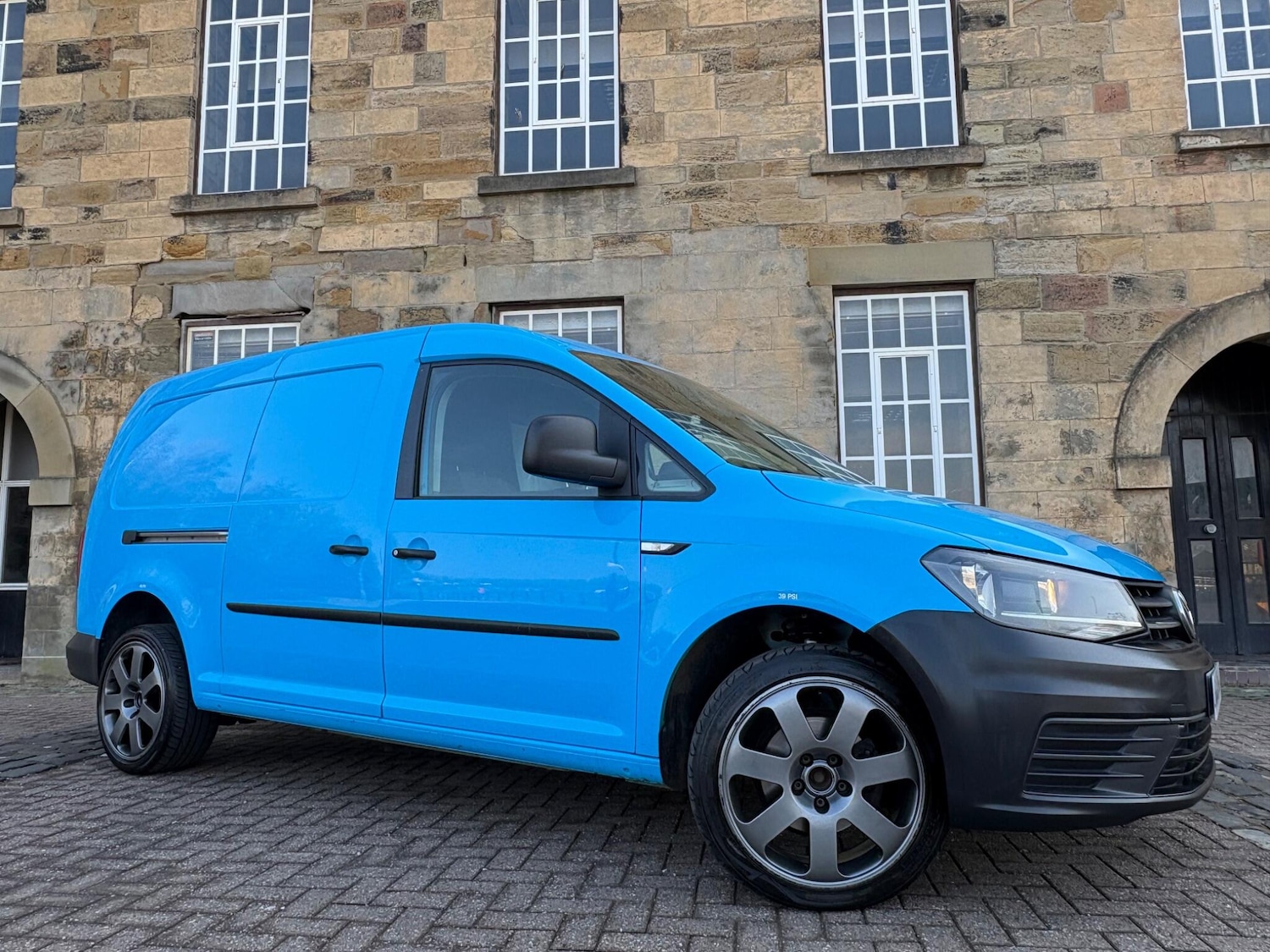 Used Volkswagen Caddy Maxi 2016 for sale - 77983047: Photo 6