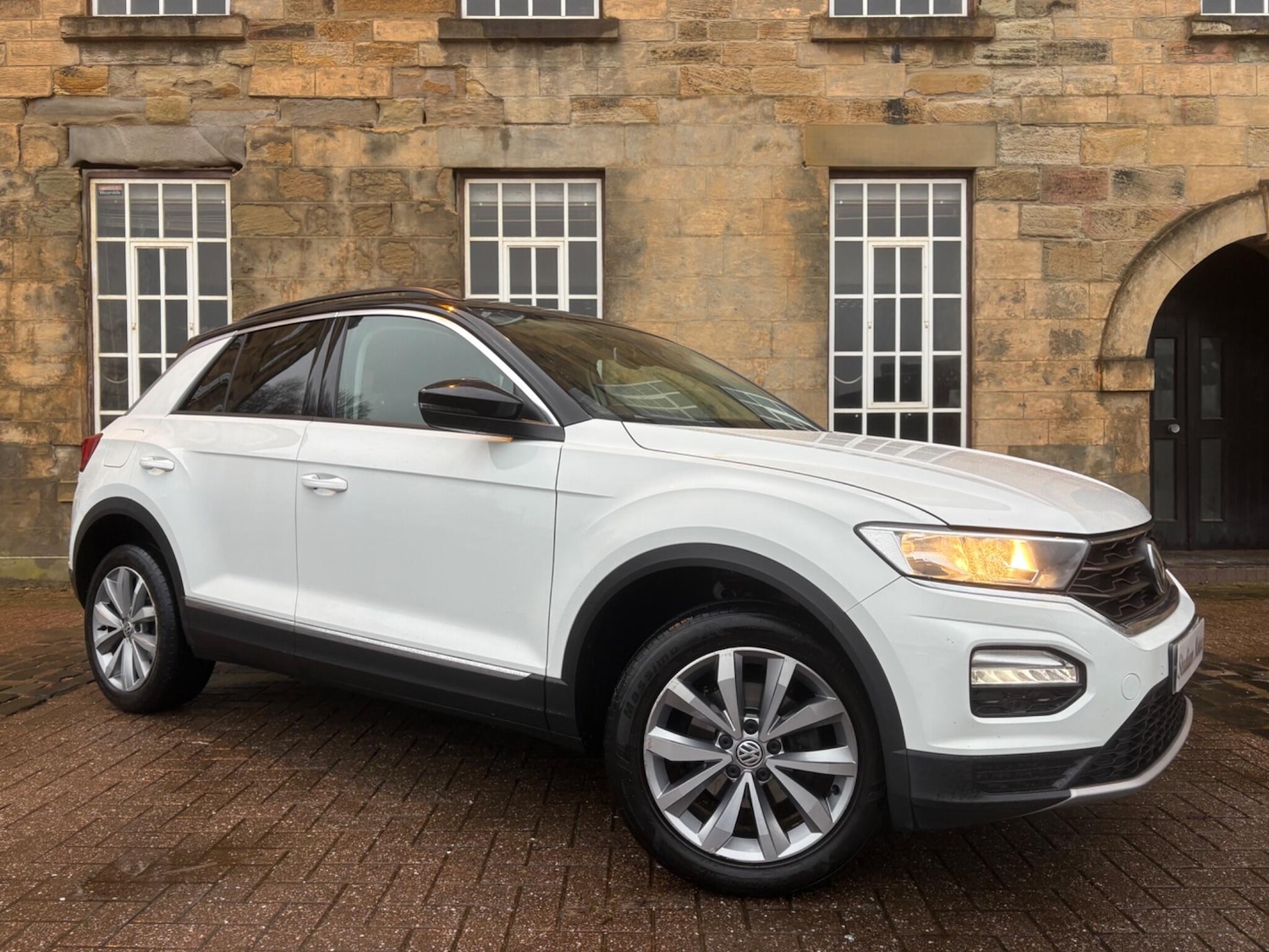 Used Volkswagen T-Roc 2019 for sale - 77512741: Photo 3