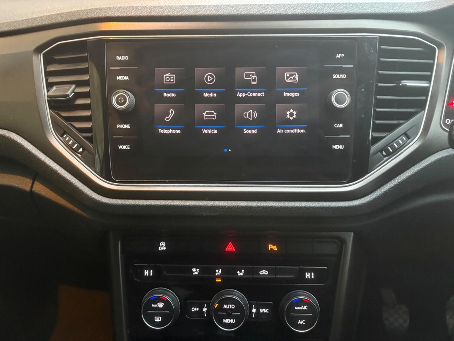 Used Volkswagen T-Roc 2019 for sale - 77512741: Photo 32