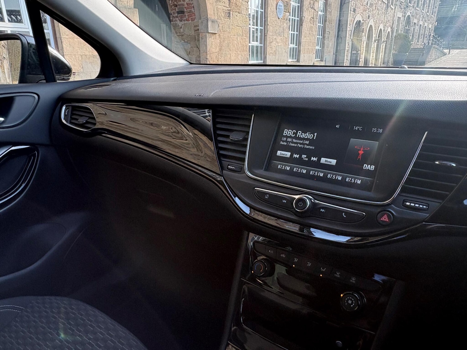 Used Vauxhall Astra 2017 for sale - 77971906: Photo 30