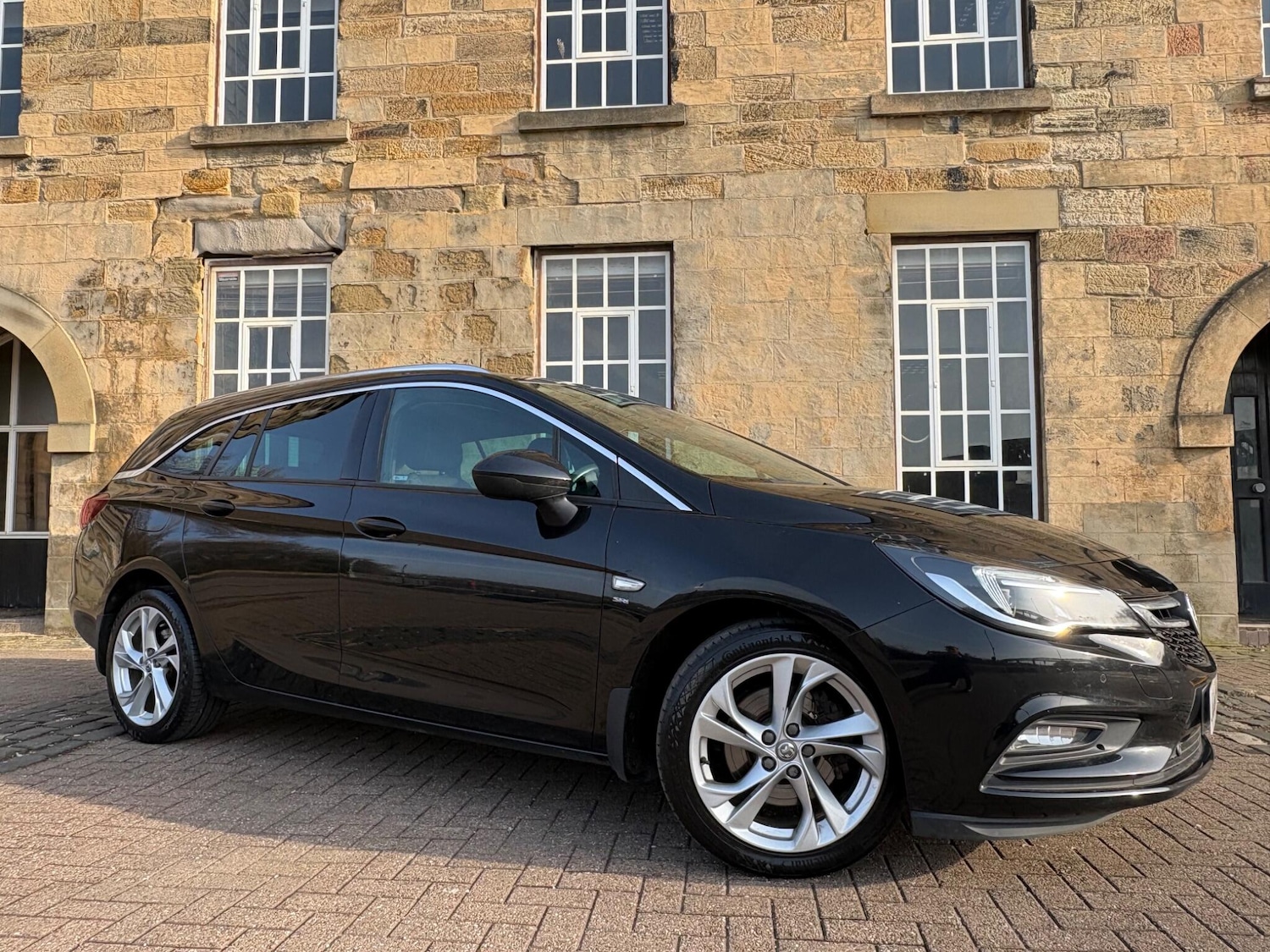 Used Vauxhall Astra 2017 for sale - 77971906: Photo 4