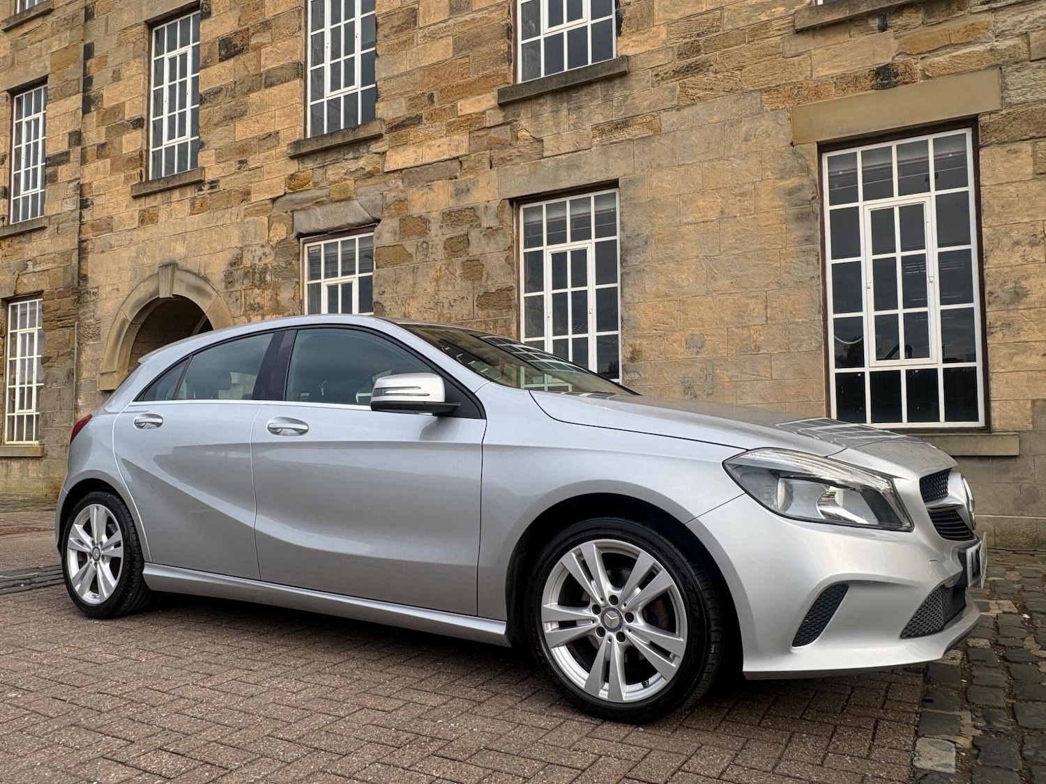 Used Mercedes-Benz A-Class 2017 for sale - 77960079: Photo 9