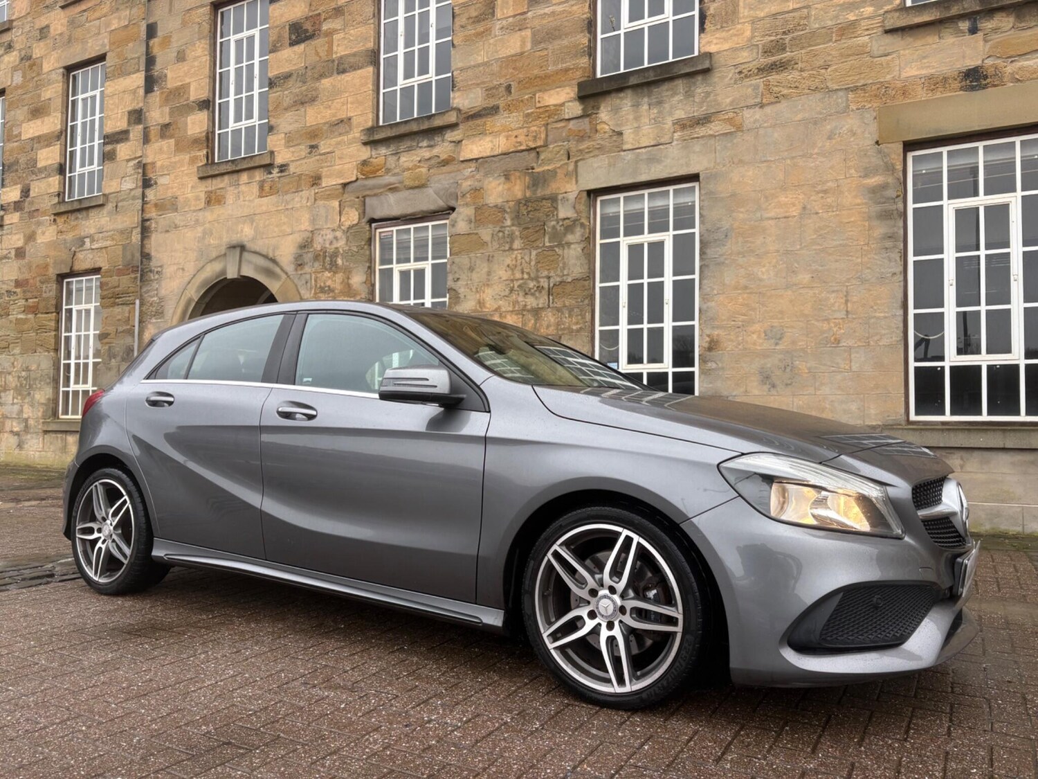 Used Mercedes-Benz A-Class 2017 for sale - 77365629: Photo 8