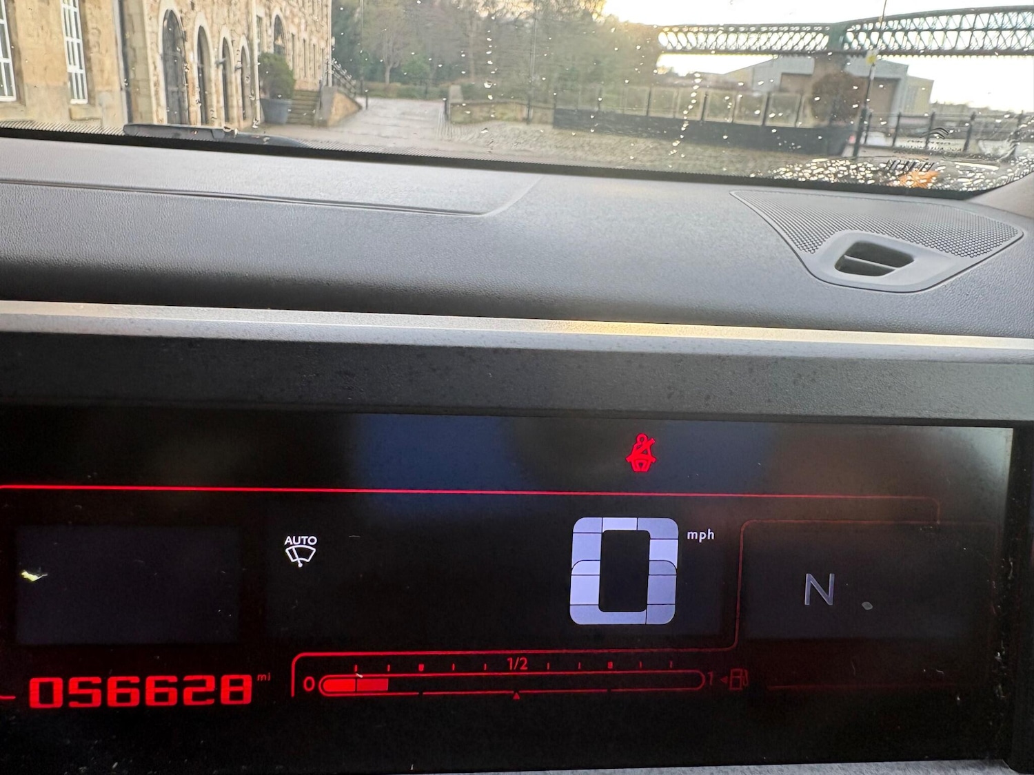 Used Citroen C4 Cactus 2015 for sale - 77627660: Photo 30