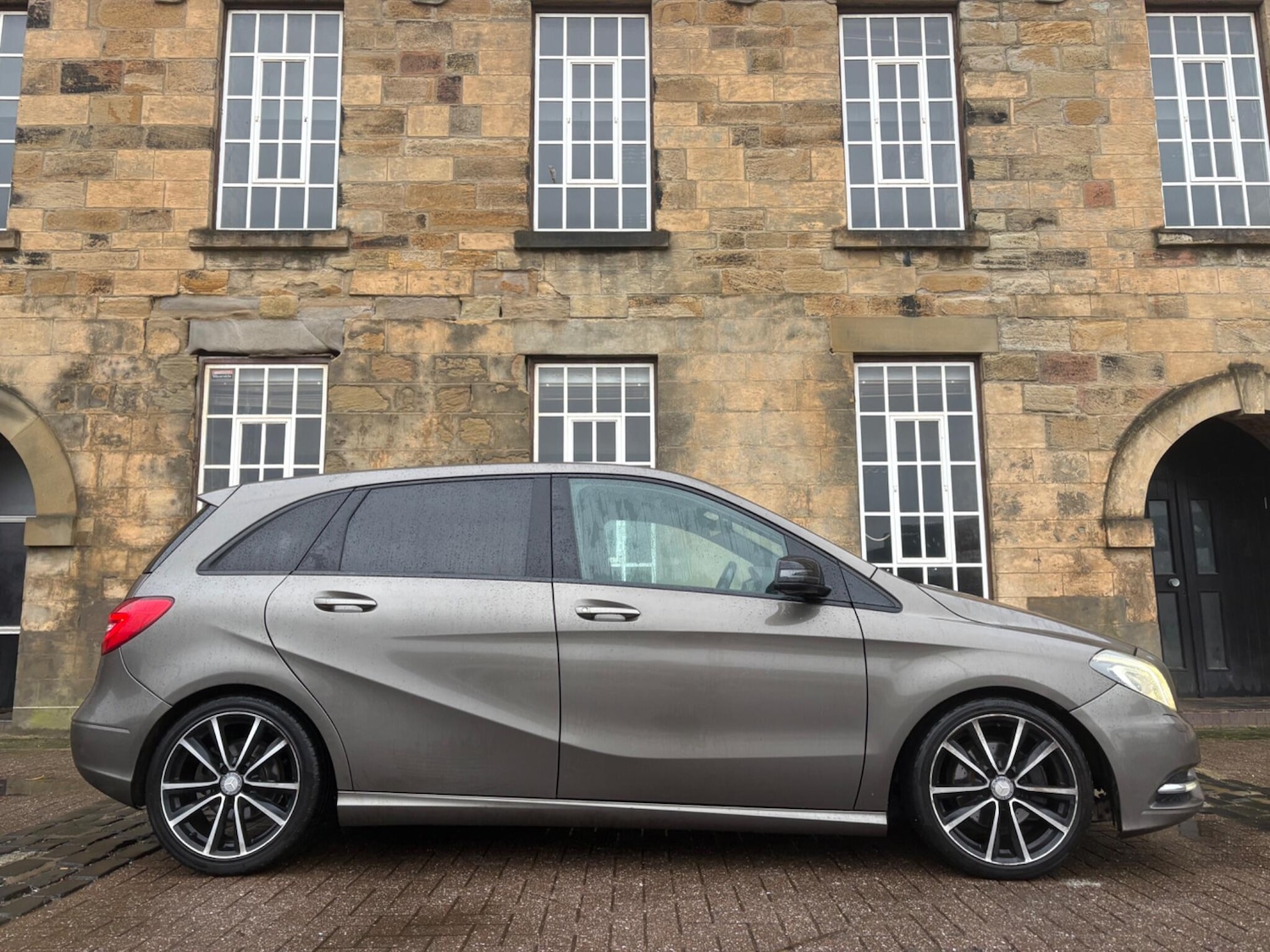 Used Mercedes-Benz B Class 2013 for sale - 77307790: Photo 10