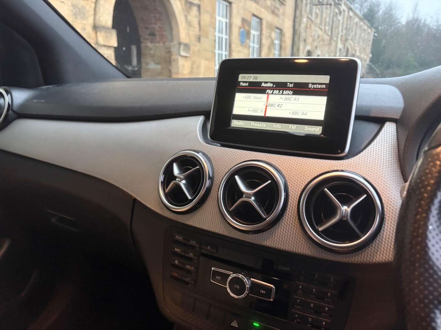 Used Mercedes-Benz B Class 2013 for sale - 77307790: Photo 30