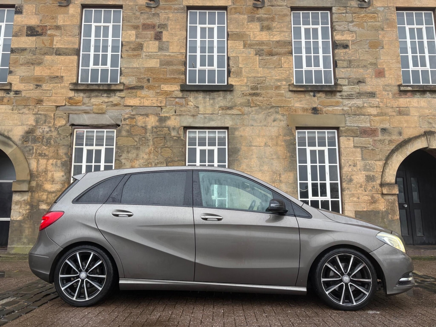 Used Mercedes-Benz B Class 2013 for sale - 77307790: Photo 9