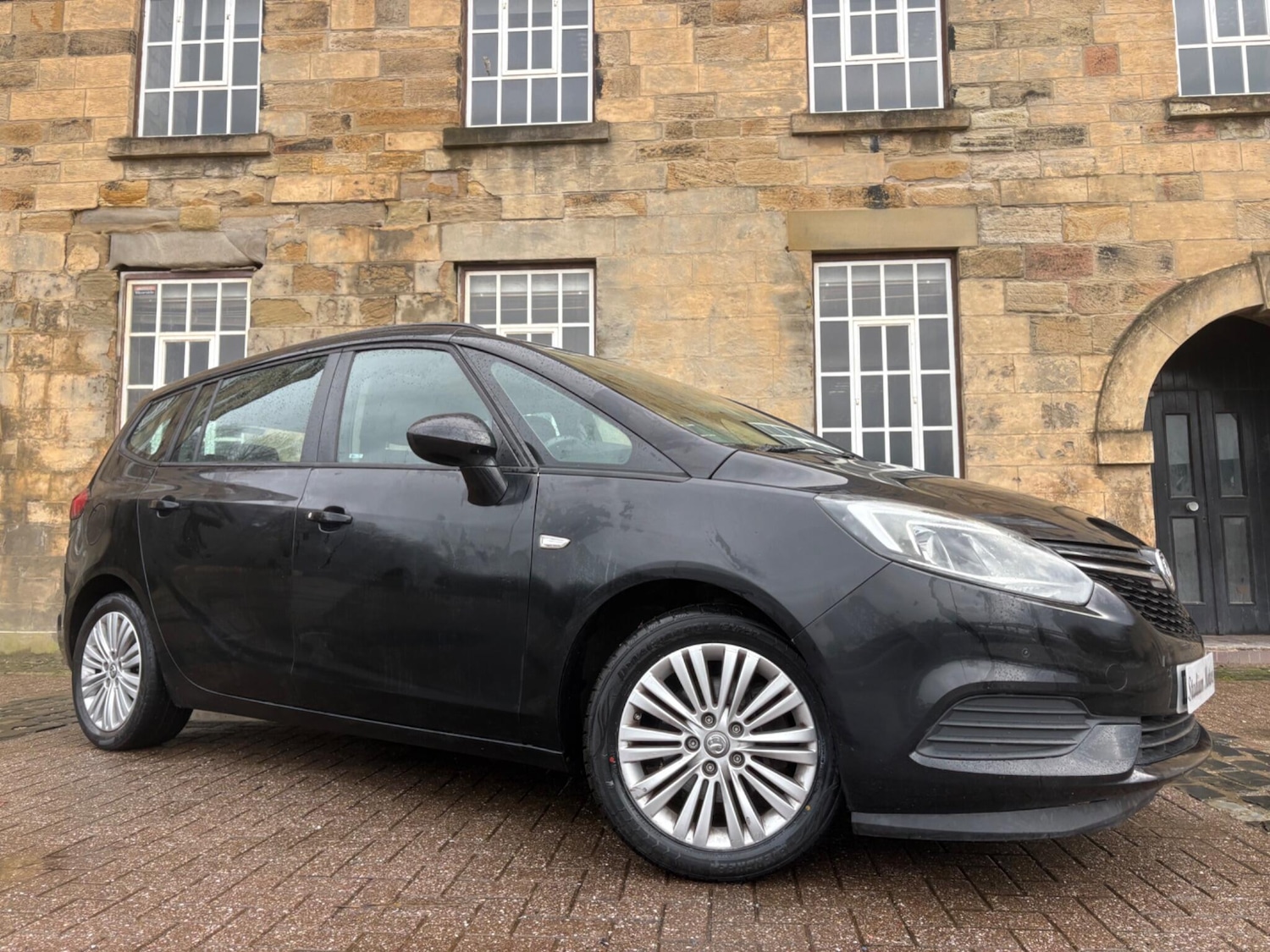 Used Vauxhall Zafira 2017 for sale - 77786321: Photo 5