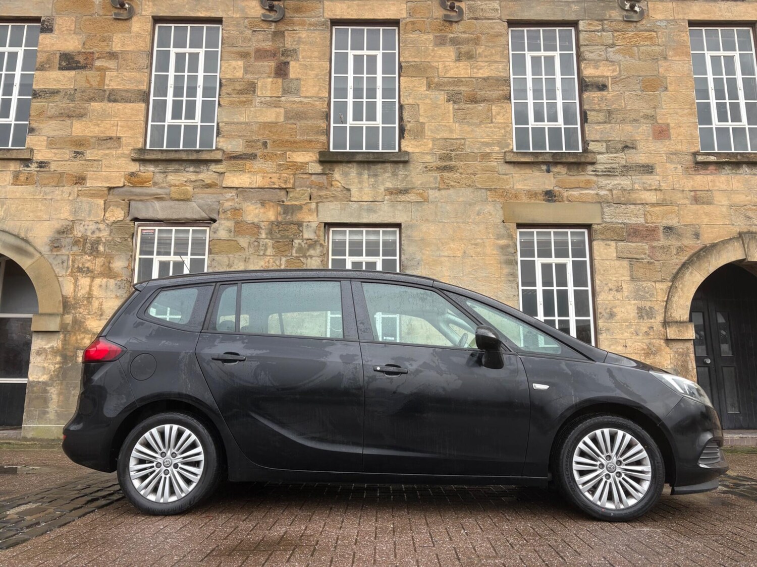 Used Vauxhall Zafira 2017 for sale - 77786321: Photo 9