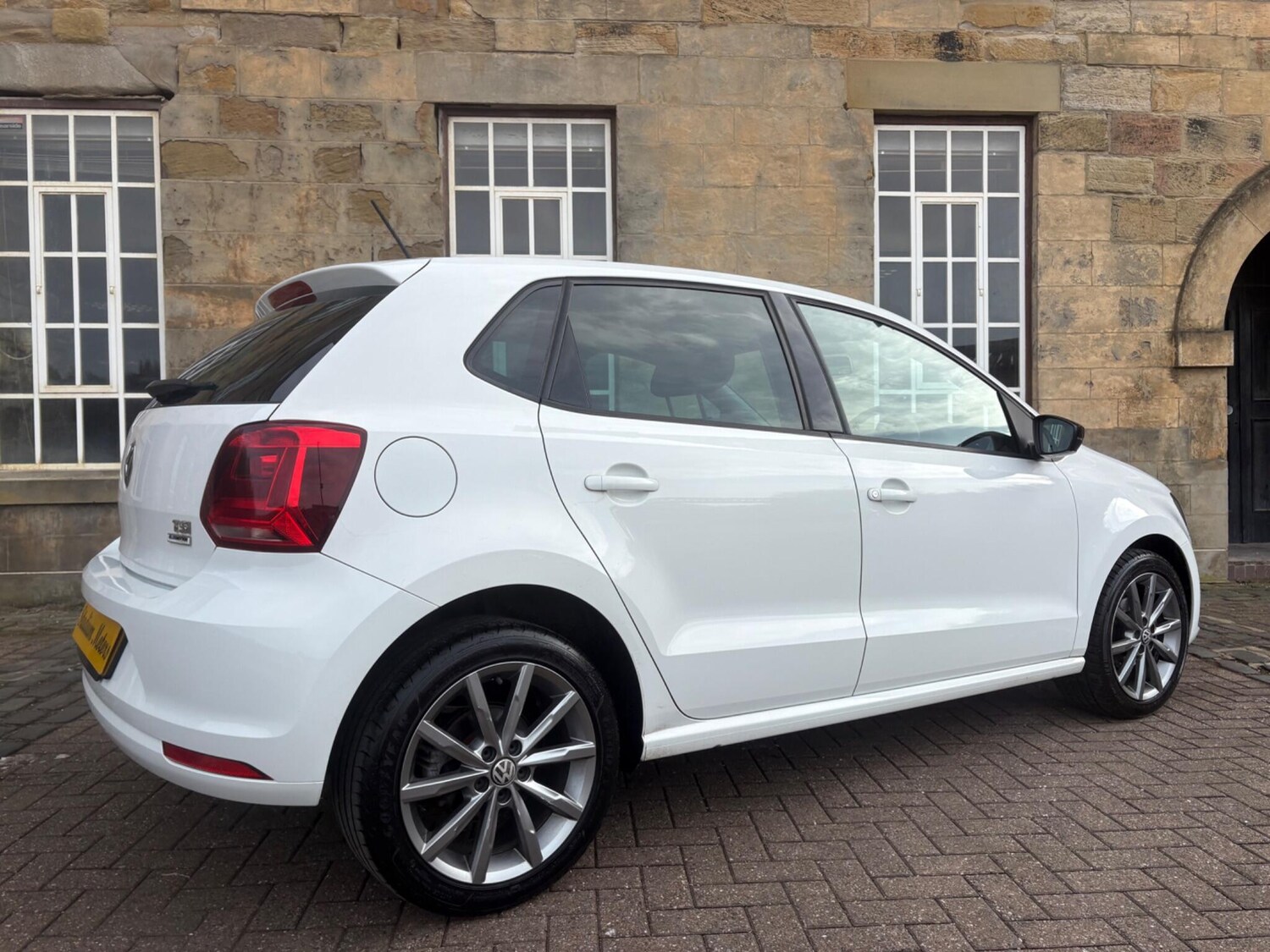 Used Volkswagen Polo 2015 for sale - 77648230: Photo 17