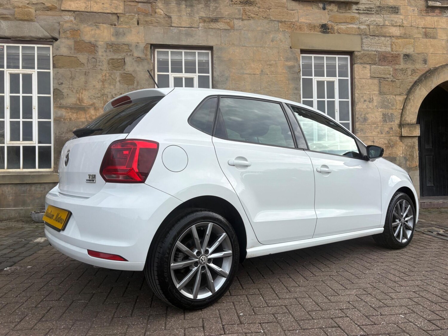 Used Volkswagen Polo 2015 for sale - 77648230: Photo 19