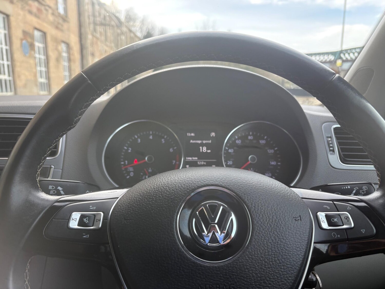 Used Volkswagen Polo 2015 for sale - 77648230: Photo 25