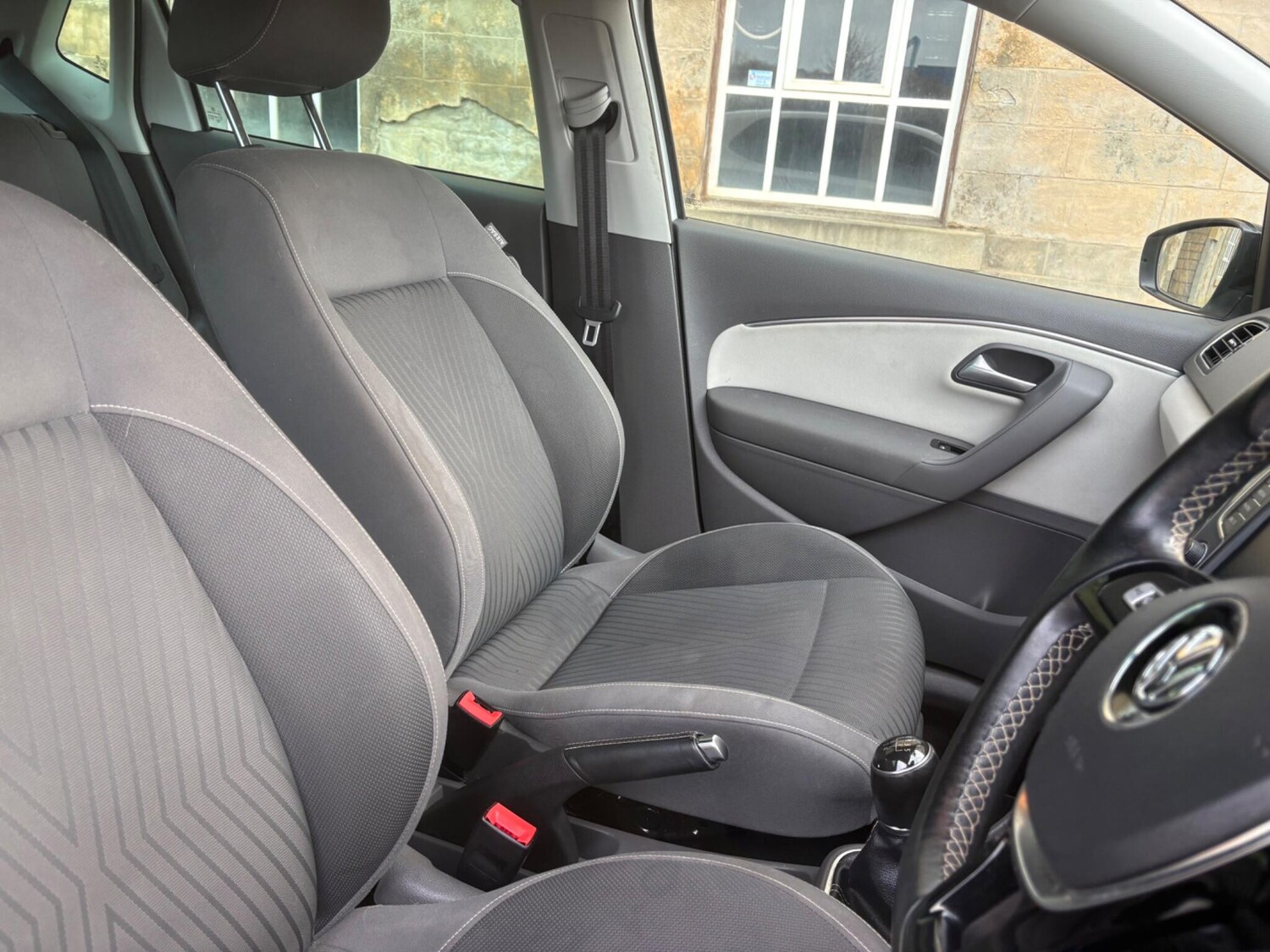 Used Volkswagen Polo 2015 for sale - 77648230: Photo 29