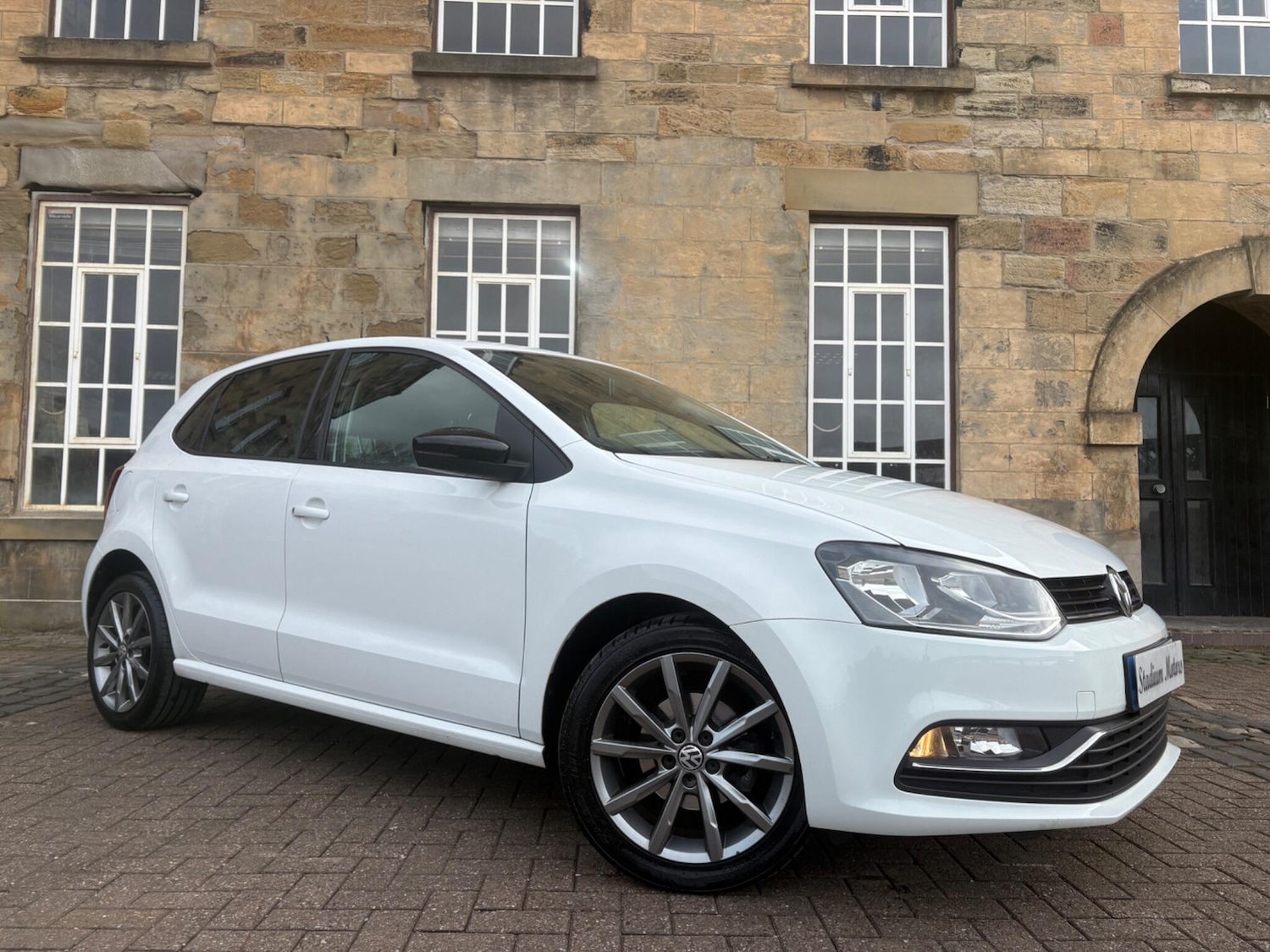 Used Volkswagen Polo 2015 for sale - 77648230: Photo 3